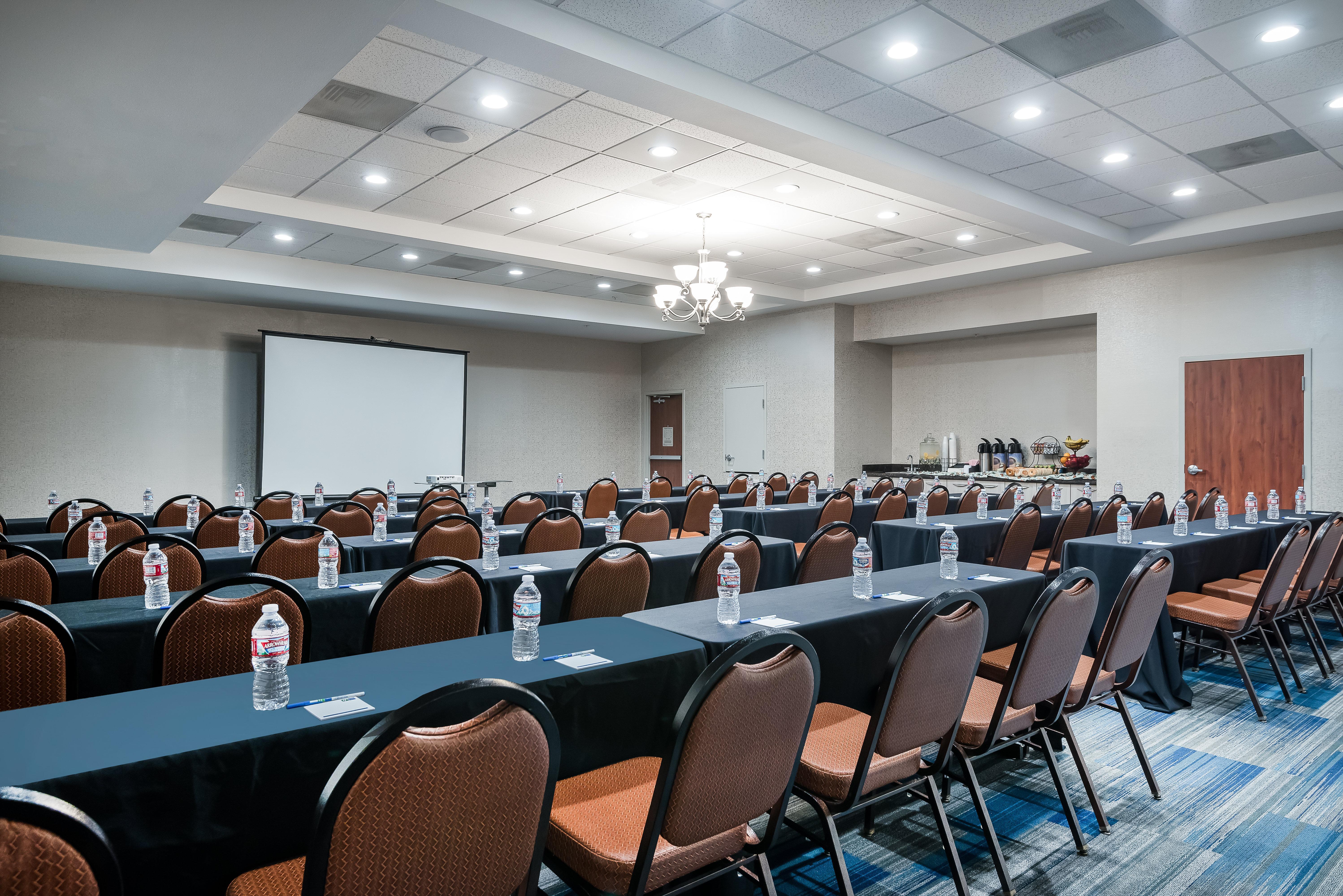 Holiday Inn Express Ontario By Ihg Creekside Exteriér fotografie