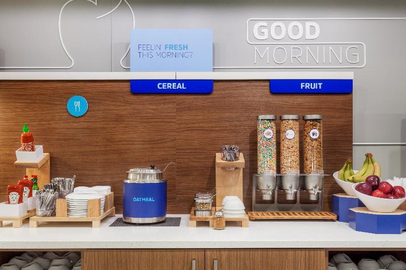 Holiday Inn Express Ontario By Ihg Creekside Exteriér fotografie