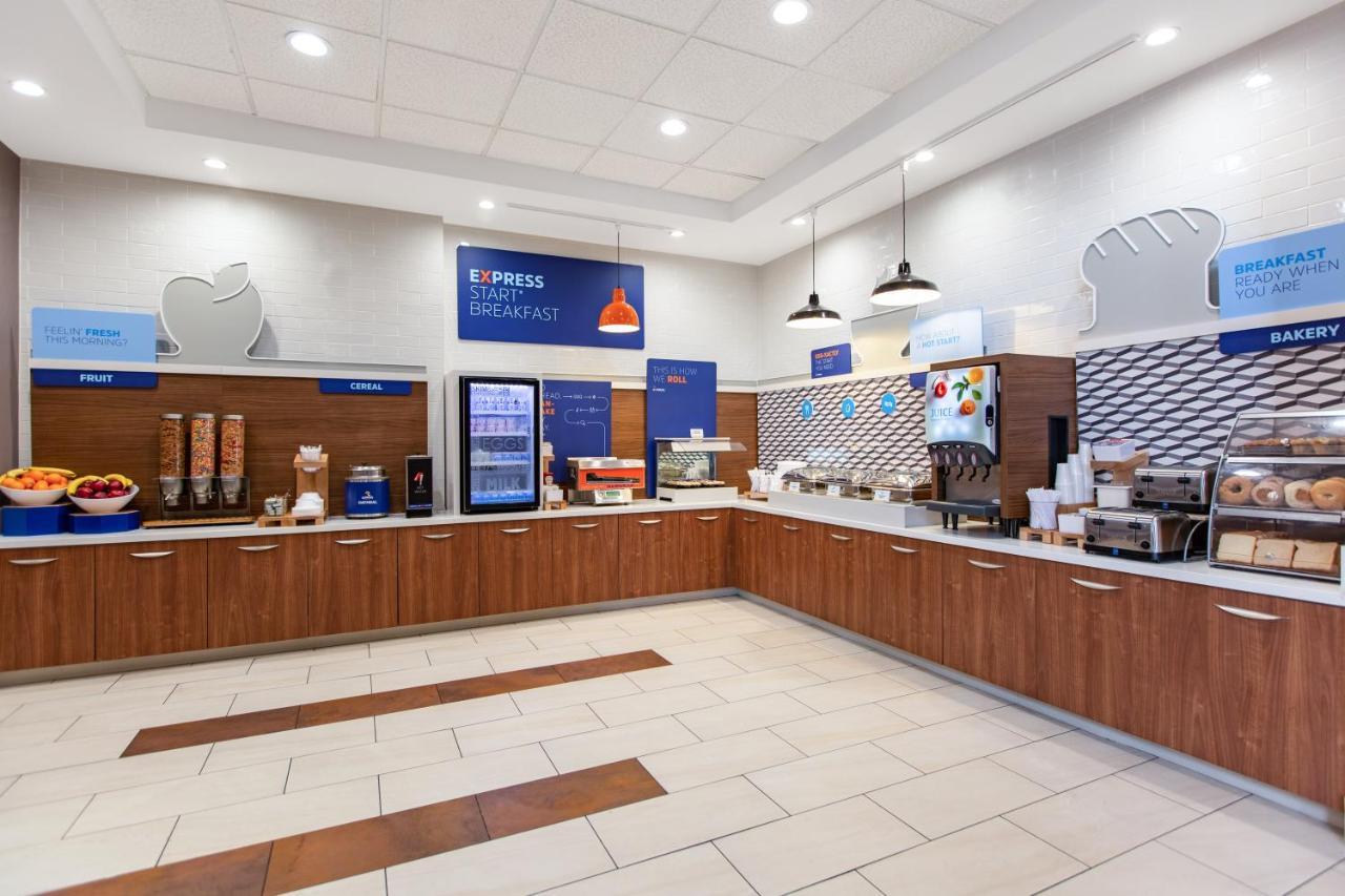 Holiday Inn Express Ontario By Ihg Creekside Exteriér fotografie